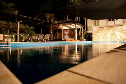 Country Plaza Motor Inn - Accommodation NSW 2