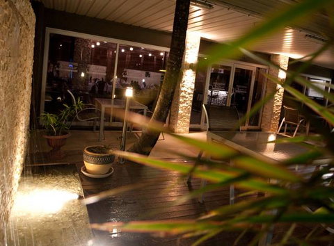 Country Plaza Motor Inn - Accommodation NSW 3