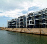Dolphin Quay Apartment Hotel - Accommodation NSW