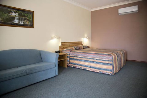 Cumberland Motor Inn - Accommodation NSW 1