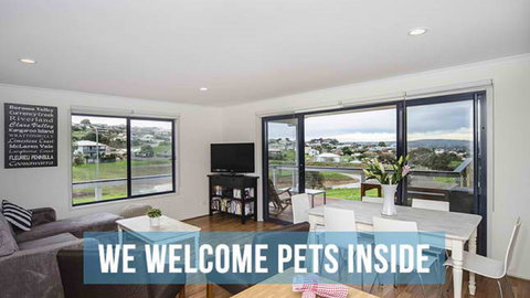 PetLet: 16 Krill Court At Encounter Bay - Accommodation NSW 0