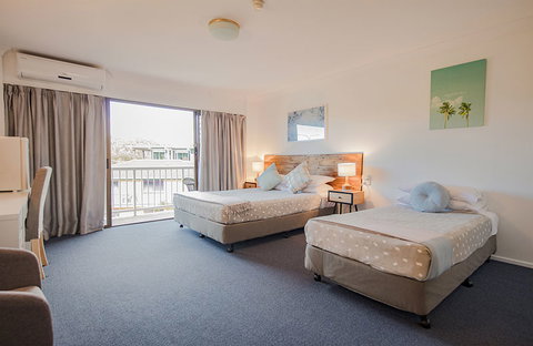 Red Star Hotel Palm Beach - Accommodation NSW 2
