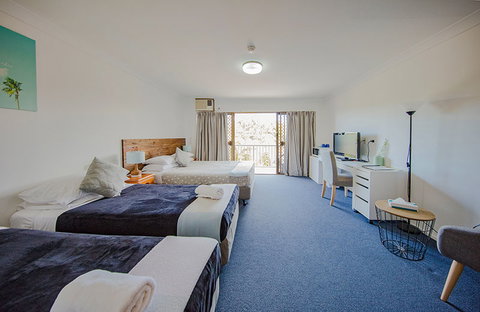 Red Star Hotel Palm Beach - Accommodation NSW 3