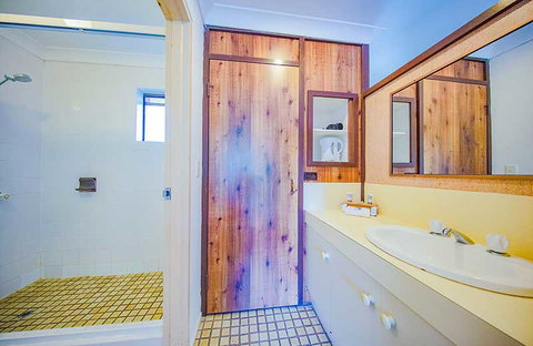 Red Star Hotel Palm Beach - Accommodation NSW 6