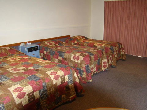 Dunsborough Inn Backpackers - Accommodation NSW 20