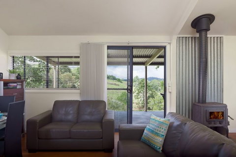 Jacaranda Cottages - Accommodation NSW 3