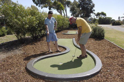 Discovery Holiday Parks - Pambula Beach - Accommodation NSW 2