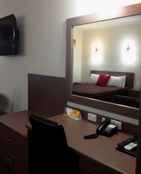 Econolodge Heritage Inn - Accommodation NSW 7