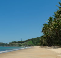 Ellis Beach Oceanfront Bungalows  Caravan Pk - Accommodation NSW