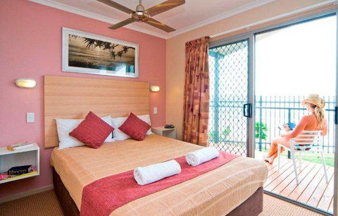 First Sun Holiday Park - Accommodation NSW 2