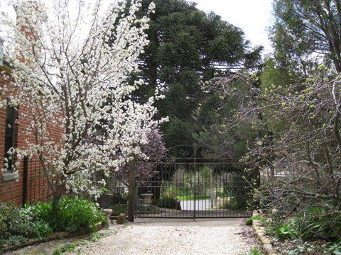 Fitzgeralds On Lyttleton - Accommodation NSW 1