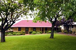 Goat Square Cottages - Accommodation NSW 5