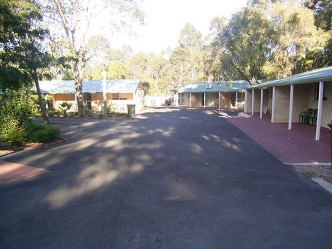 Golden Chain Margaret River Country Cottages - Accommodation NSW 2