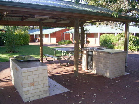 Golden Chain Margaret River Country Cottages - Accommodation NSW 3