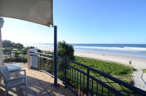 Golden Riviera Beach Resort - Accommodation NSW 3