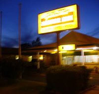 Golden West Motor Inn - Accommodation NSW