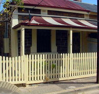 Clyde's Cottage - Accommodation NSW