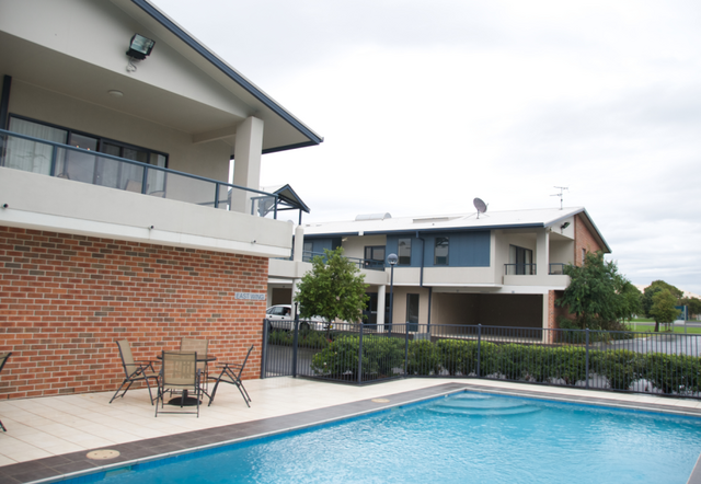 Hawkesbury Race Club Motel - Accommodation NSW 3