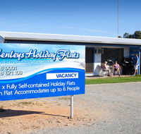 Henleys Holiday Flats - Accommodation NSW
