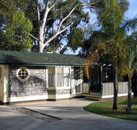 Highway 1 Caravan  Tourist Park - Accommodation NSW