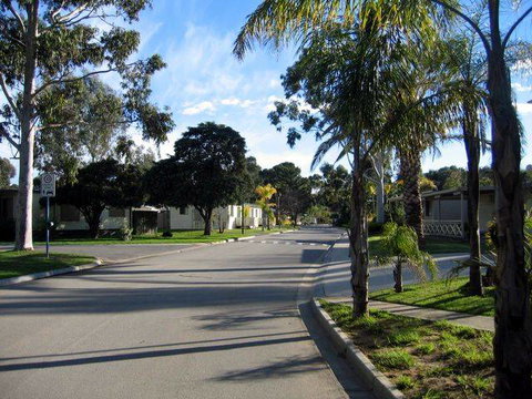 Highway 1 Caravan & Tourist Park - Accommodation NSW 4