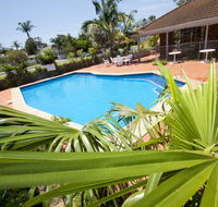 Island Palms Motor Inn - Accommodation NSW