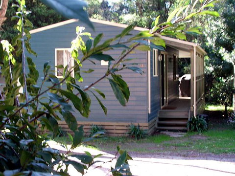 Jervis Bay Cabins & Hidden Creek Campsite - Accommodation NSW 2