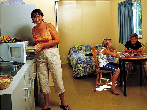 Kakadu Lodge & Caravan Park - Accommodation NSW 3