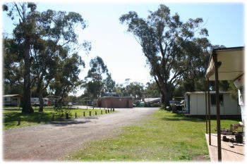 Lake Waranga Caravan Park & Holiday Camp - Accommodation NSW 4
