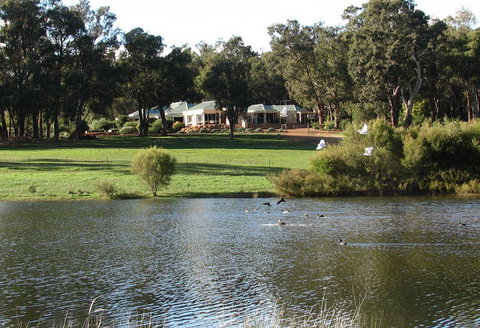 Lakeview Lodge - Accommodation NSW 1