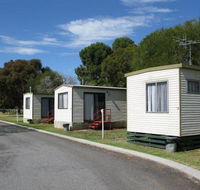 Leeton Caravan Park - Accommodation NSW