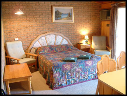 Lightning Ridge Outback Resort & Caravan Park - Accommodation NSW 2