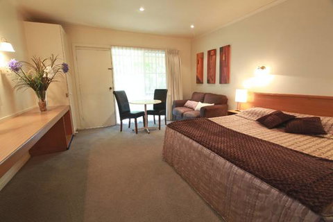 Mansfield Valley Motor Inn - Accommodation NSW 4