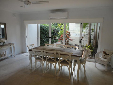 Noosa Entrance Waterfront Resort - Accommodation NSW 1