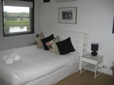 Noosa Entrance Waterfront Resort - Accommodation NSW 11