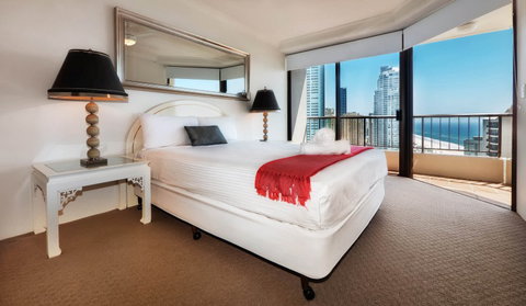 Surfers Century Oceanside Apartments - Accommodation NSW 2