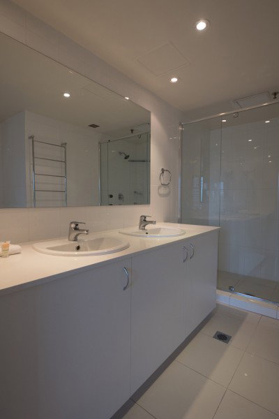 Surfers Century Oceanside Apartments - Accommodation NSW 4