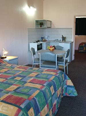 Mid City Motel - Accommodation NSW 2