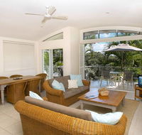 Noosa Outrigger Beach Resort - Accommodation NSW