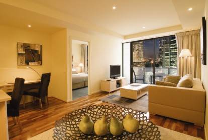 Oaks On Lonsdale - Accommodation NSW 1