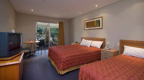 Outback Pioneer Hotel - Accommodation NSW 10