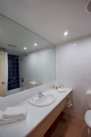 Outback Pioneer Hotel - Accommodation NSW 11