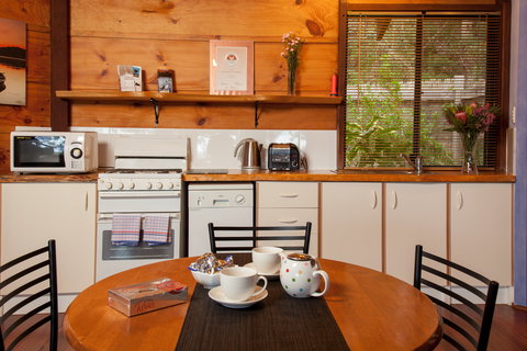 Pelicans At Denmark - Chalets - Accommodation NSW 9