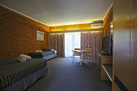 Quality Hotel Melbourne Airport - Accommodation NSW 3