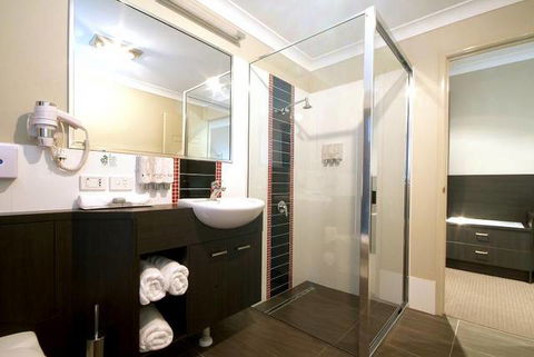 Quality Hotel Platinum International - Accommodation NSW 8