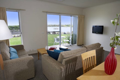 Quest Williamstown North - Accommodation NSW 5