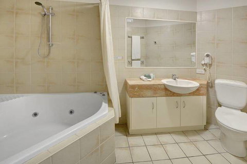 Raffles Mooloolaba - Accommodation NSW 2