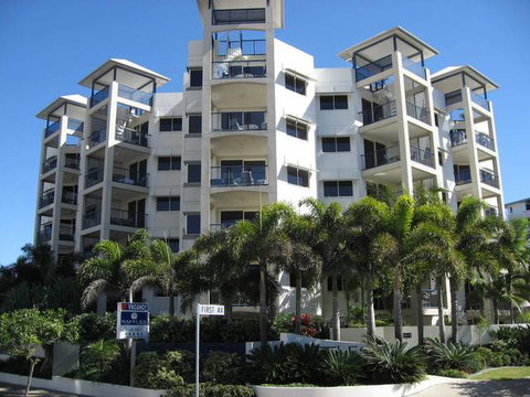 Raffles Mooloolaba - Accommodation NSW 4