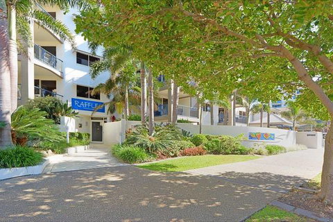 Raffles Mooloolaba - Accommodation NSW 5