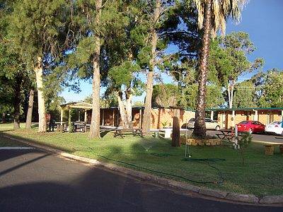 Silver Oaks Motel - Accommodation NSW 1